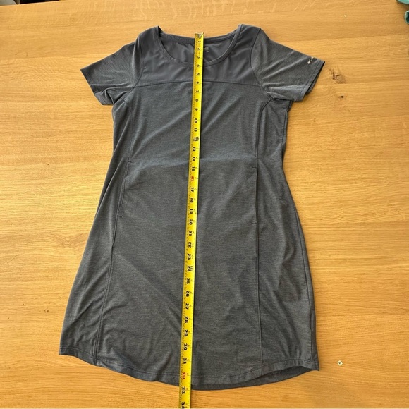 Columbia Womens Place to Place II Dress Size Small Blue Short Sleeve Lightweight - Picture 8 of 10